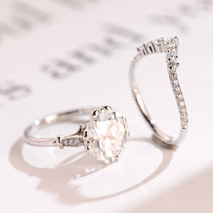 Side diamond accent pave ring