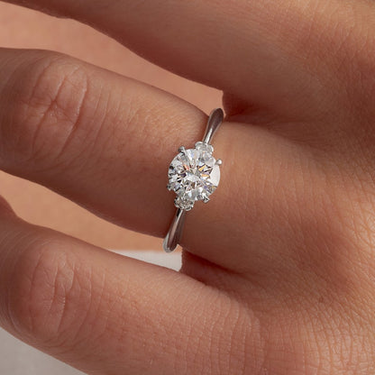 Round Three stone ring