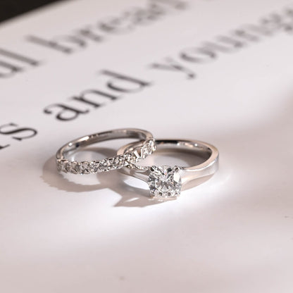 Round cut moissanite ring
