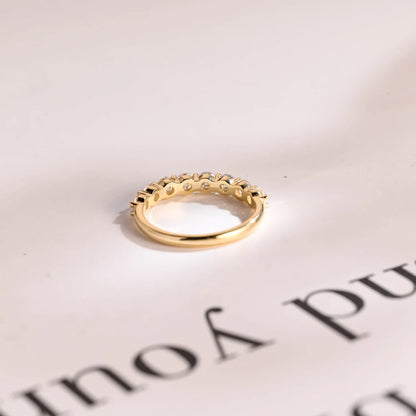Luxurious wedding jewelry