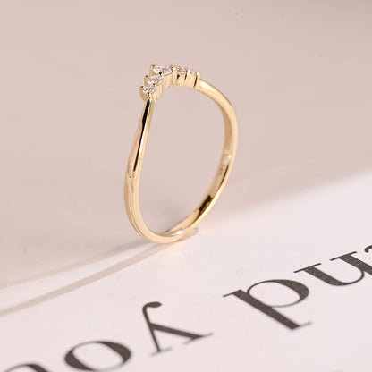 Dainty gold ring