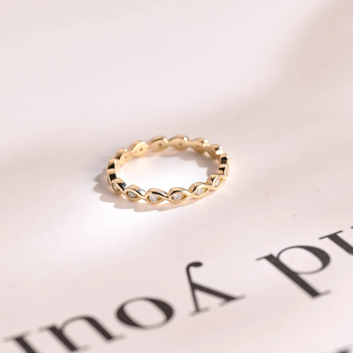 Round cut eternity band