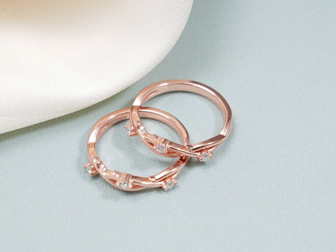 Rose gold vine ring