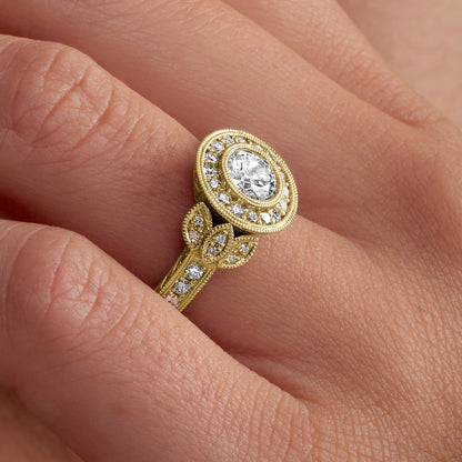 Yellow gold ring