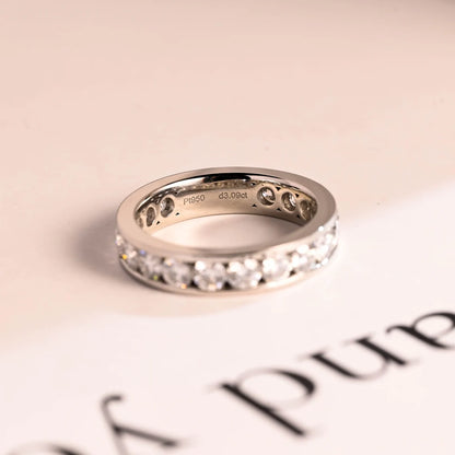 Anniversary ring for her