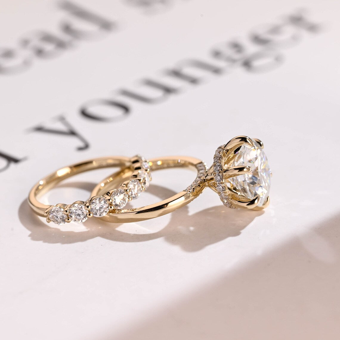Timeless engagement ring