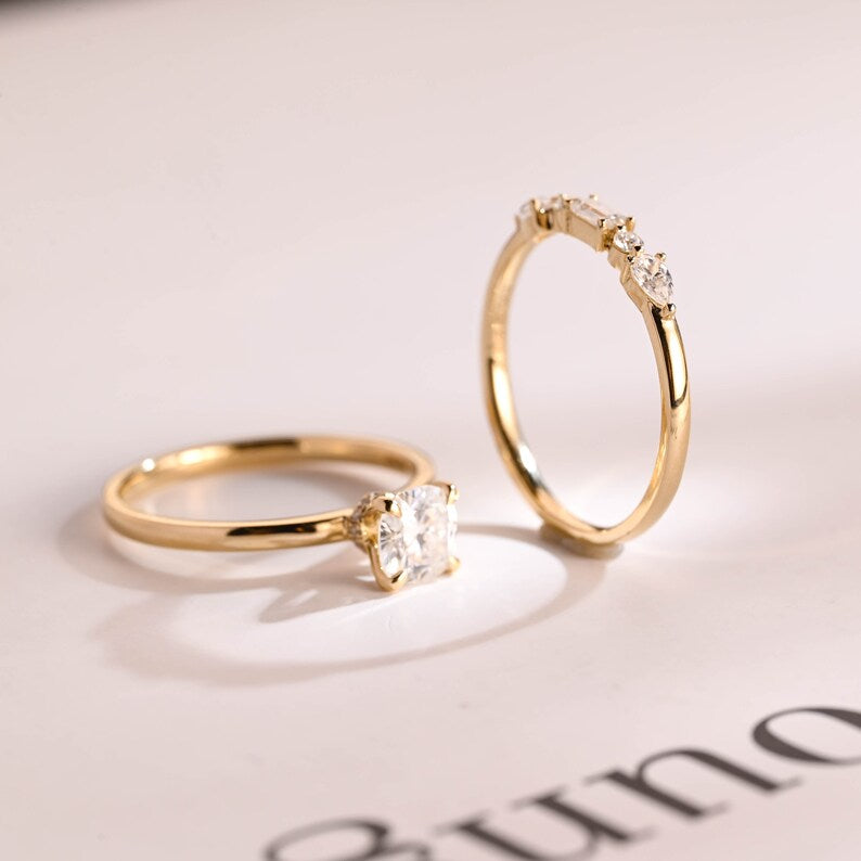 Unique diamond band ring