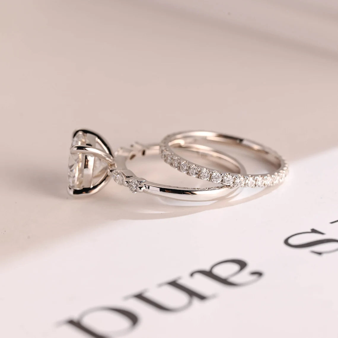 Timeless engagement ring
