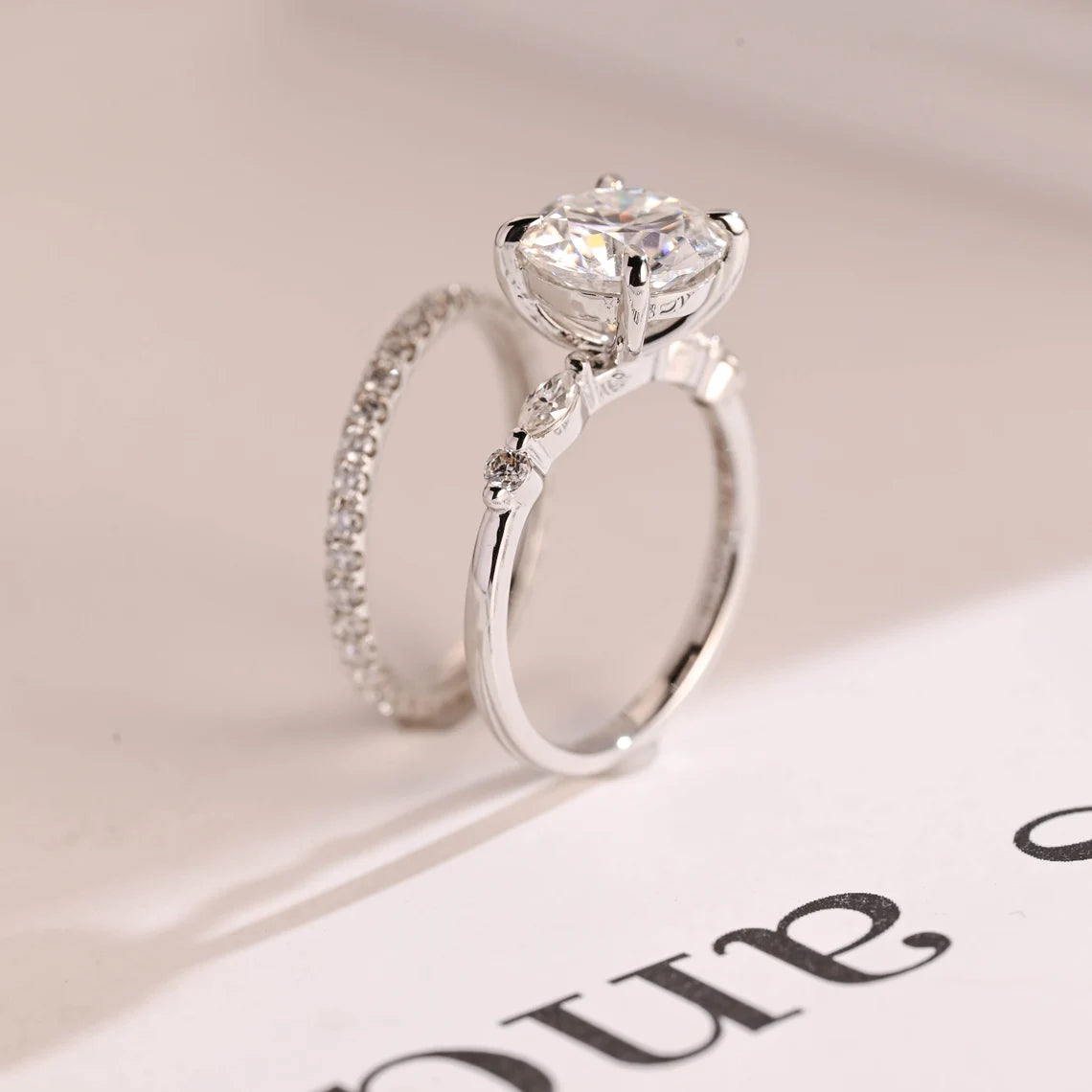 Full eternity pave diamond band