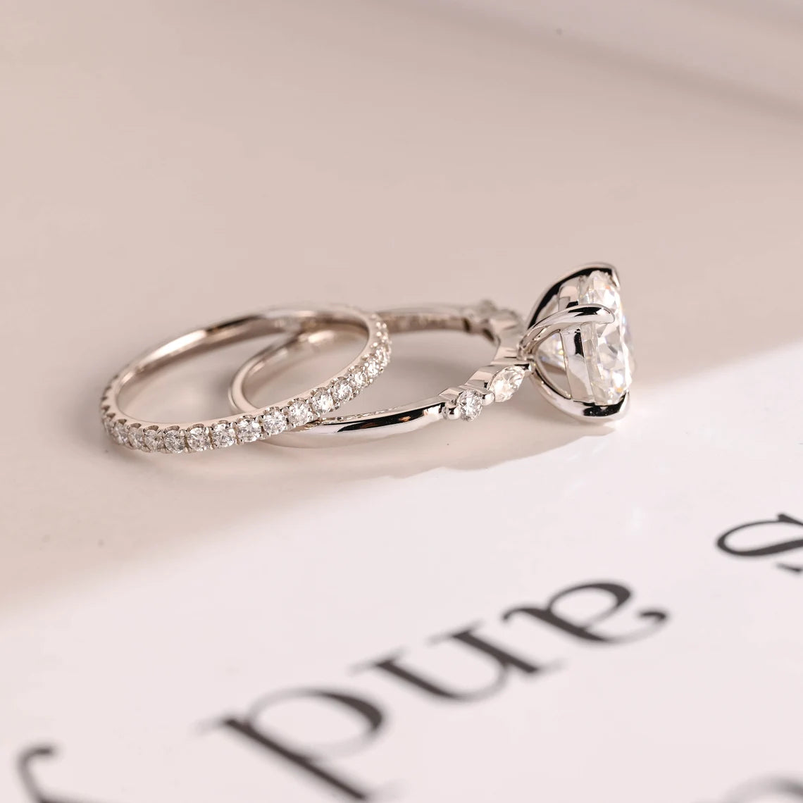 Luxury moissanite ring