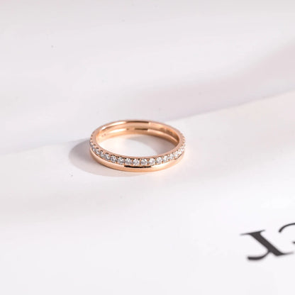 Women wedding band
