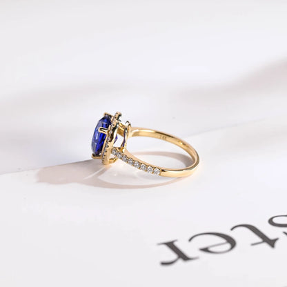 Anniversary ring for her