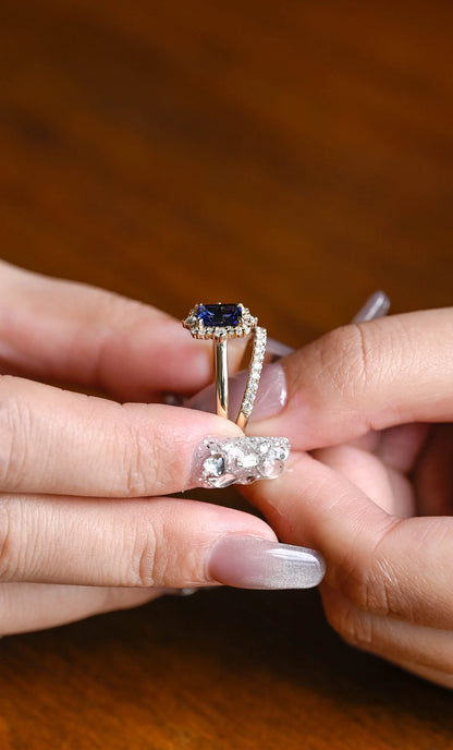 Yellow gold cz ring