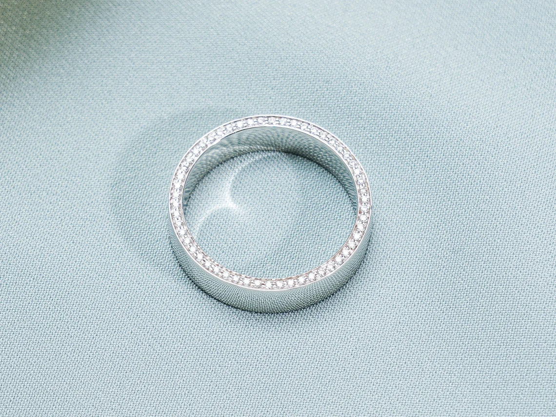 Handcrafted gold ring