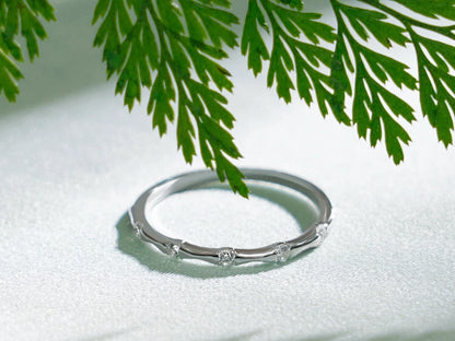 Women wedding band