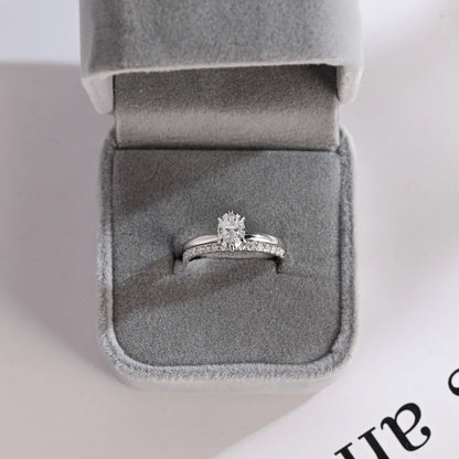 Oval cut moissanite ring