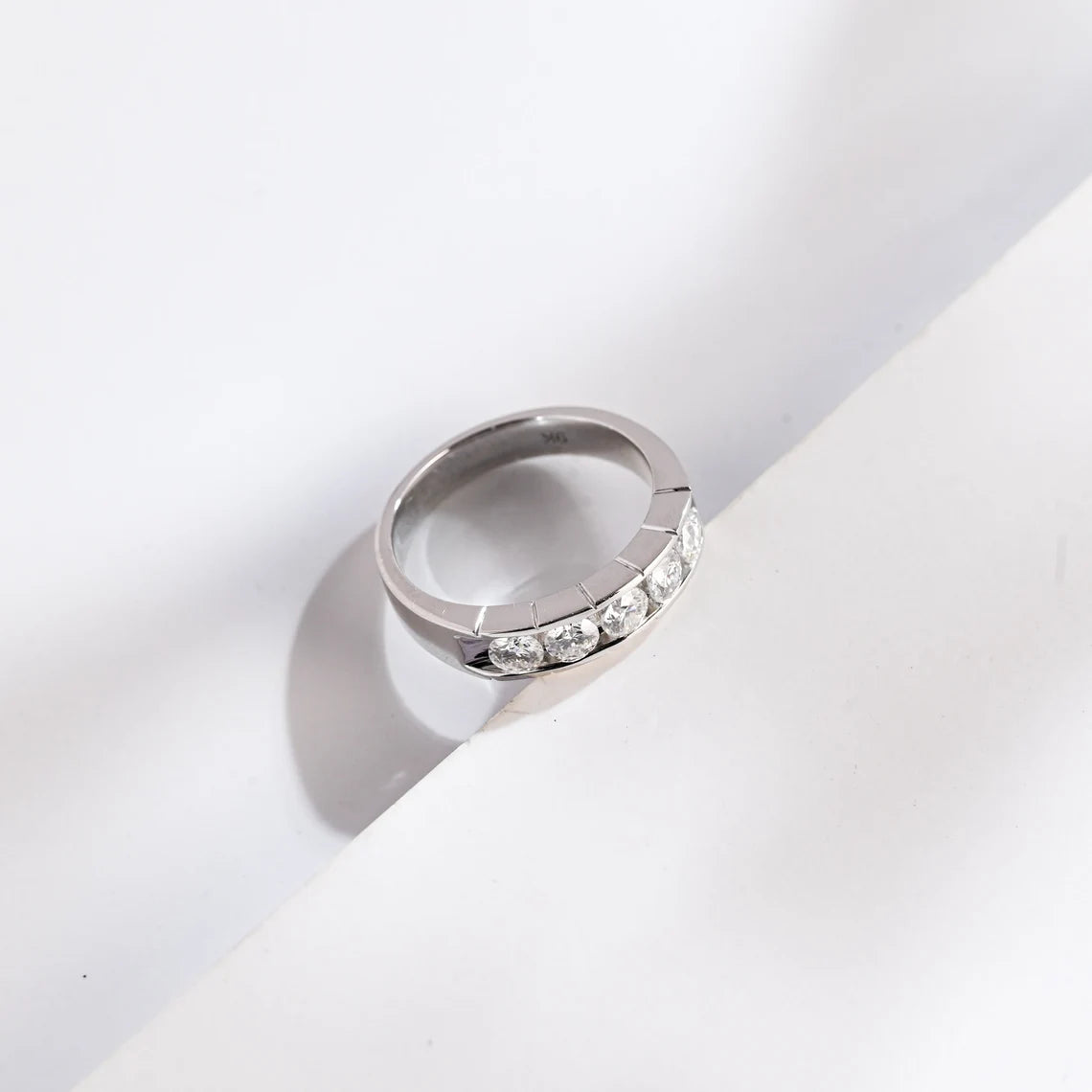 Modern wedding ring