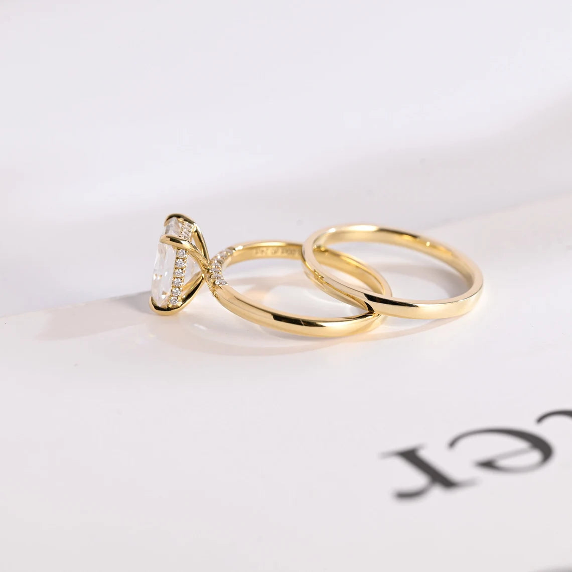 Minimalist engagement ring