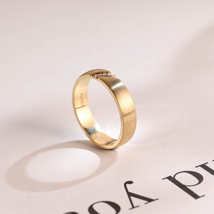 Unisex wedding ring