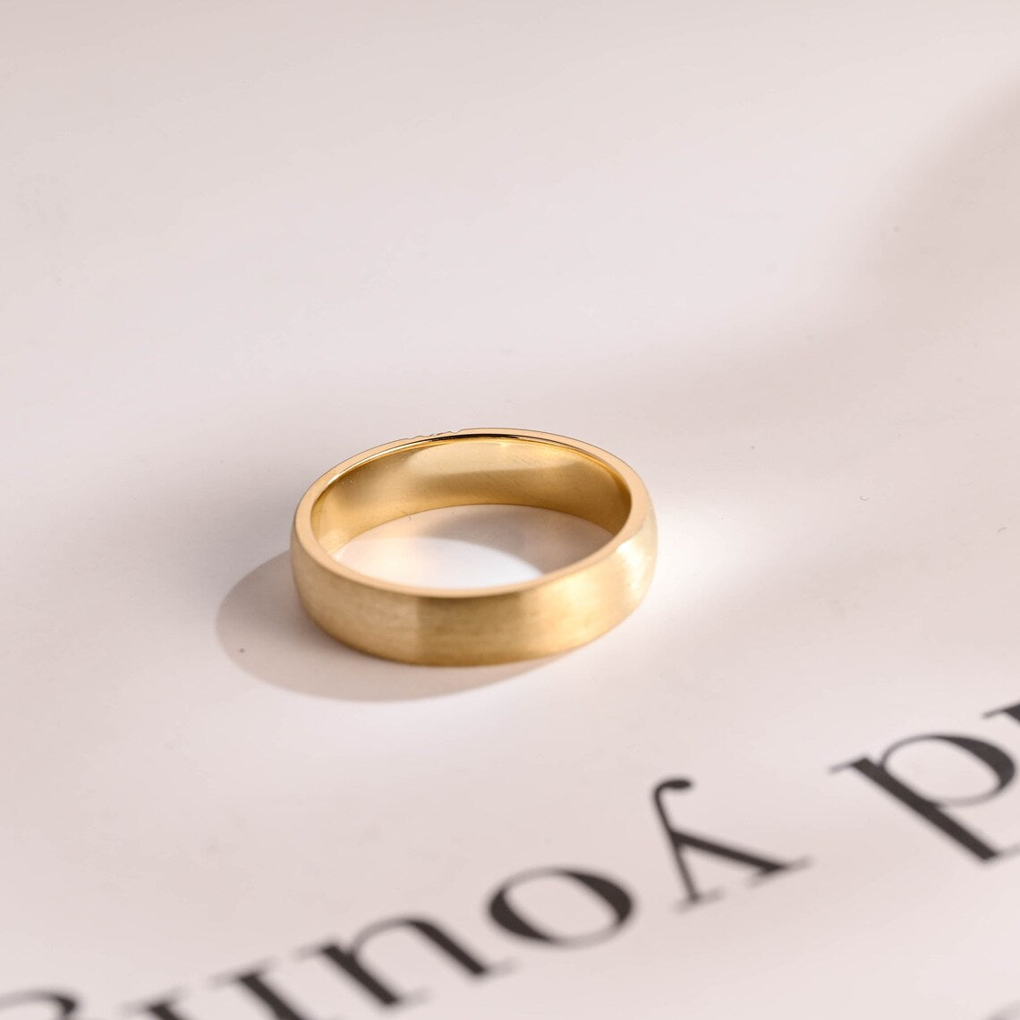 Women's gold band