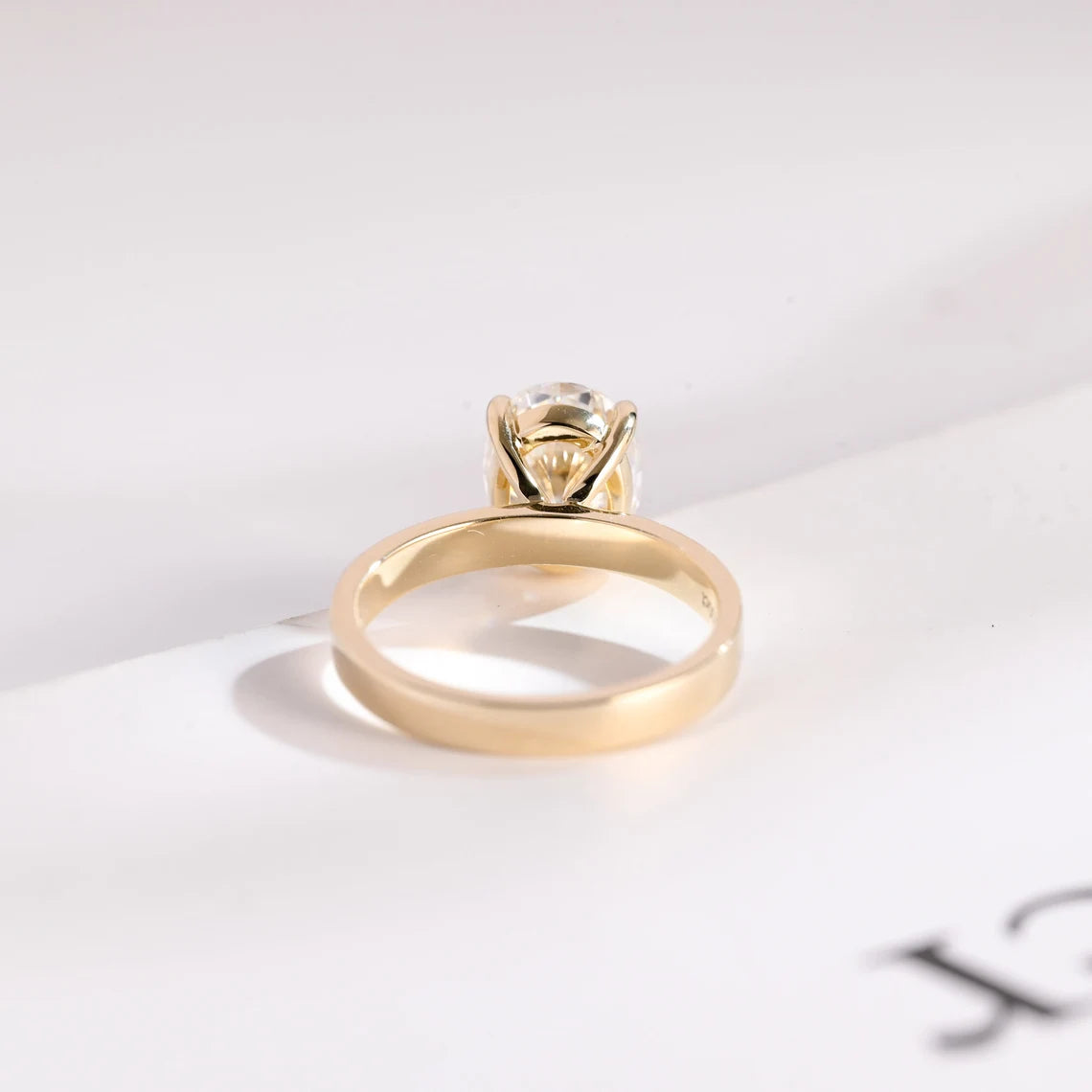 gold diamond ring
