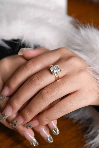 Modern Bridal Sparkle | Radiant Engagement | Wide Gold Band

