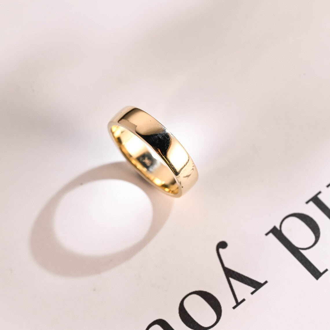 Women wedding band