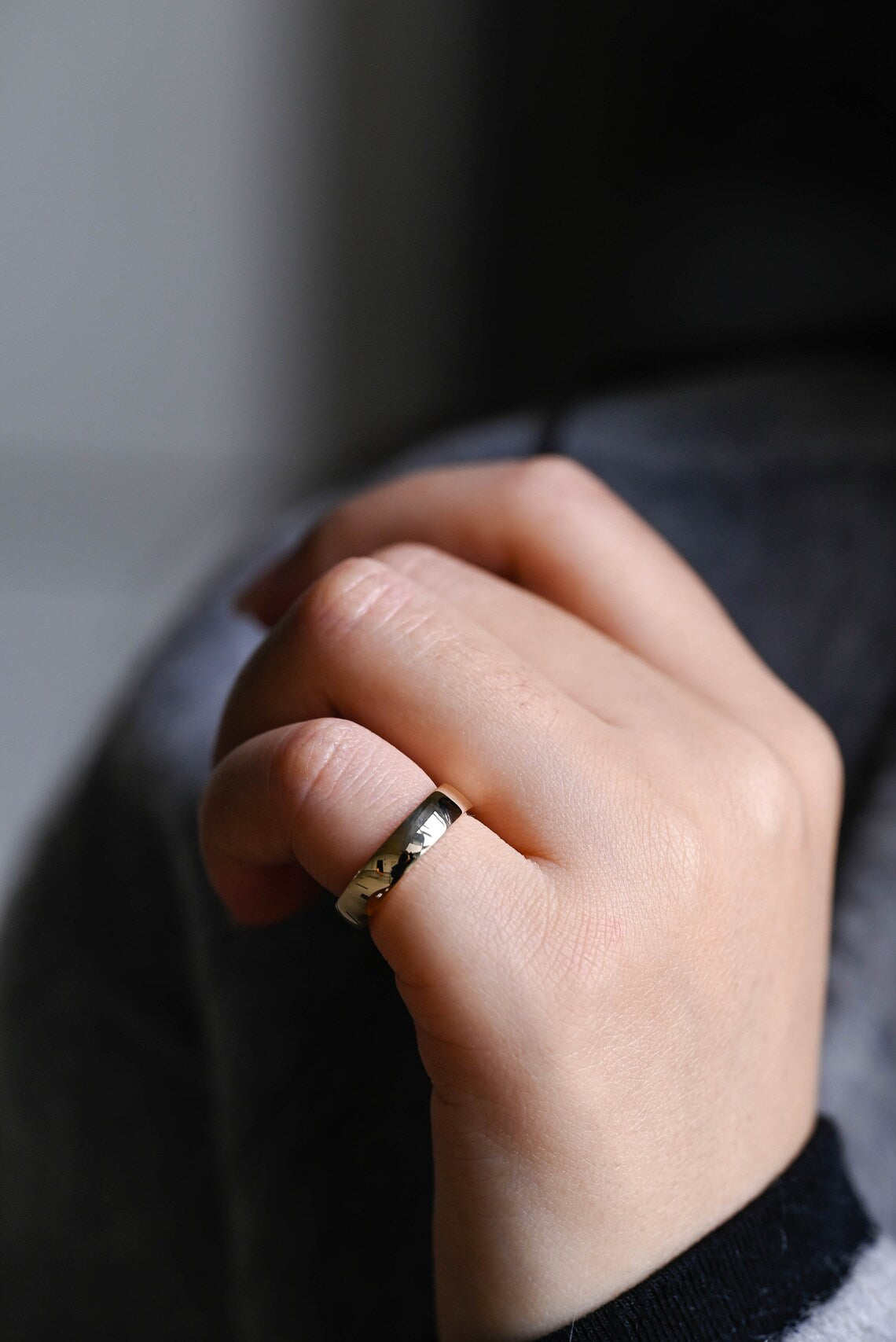 Timeless wedding band