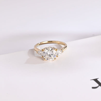 Yellow gold solitaire ring
