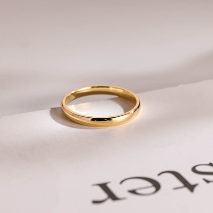 Solid gold wedding band