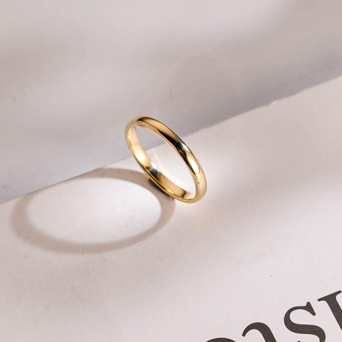 Women’s gold wedding band