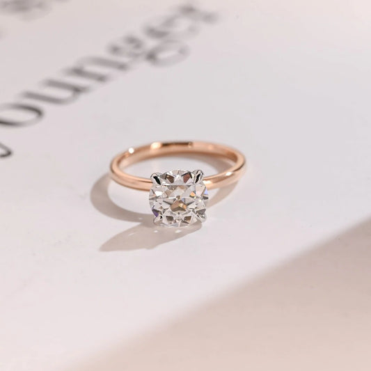 Two-Tone Beauty | Round Halo Sparkle | Solid Gold Elegance

