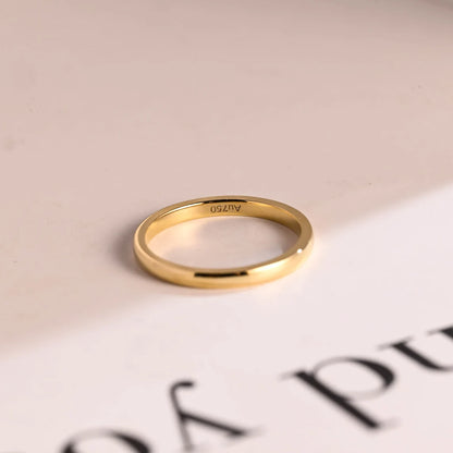 Solid gold wedding band