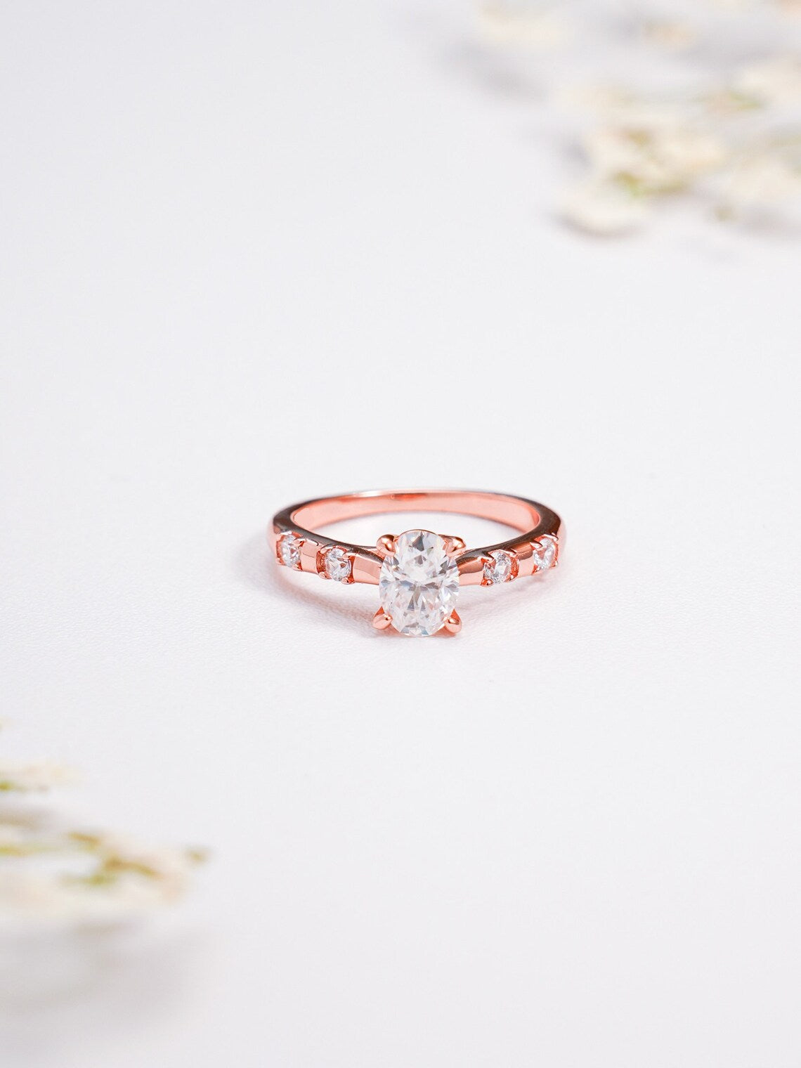 Oval Cut Moissanite Engagement Ring