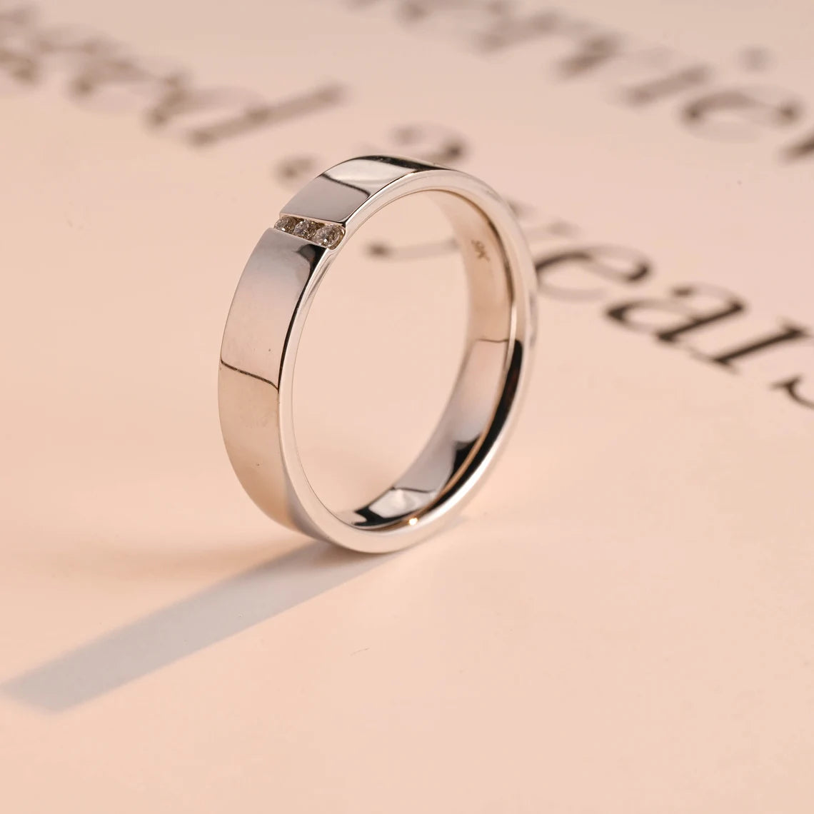 Men’s moissanite band