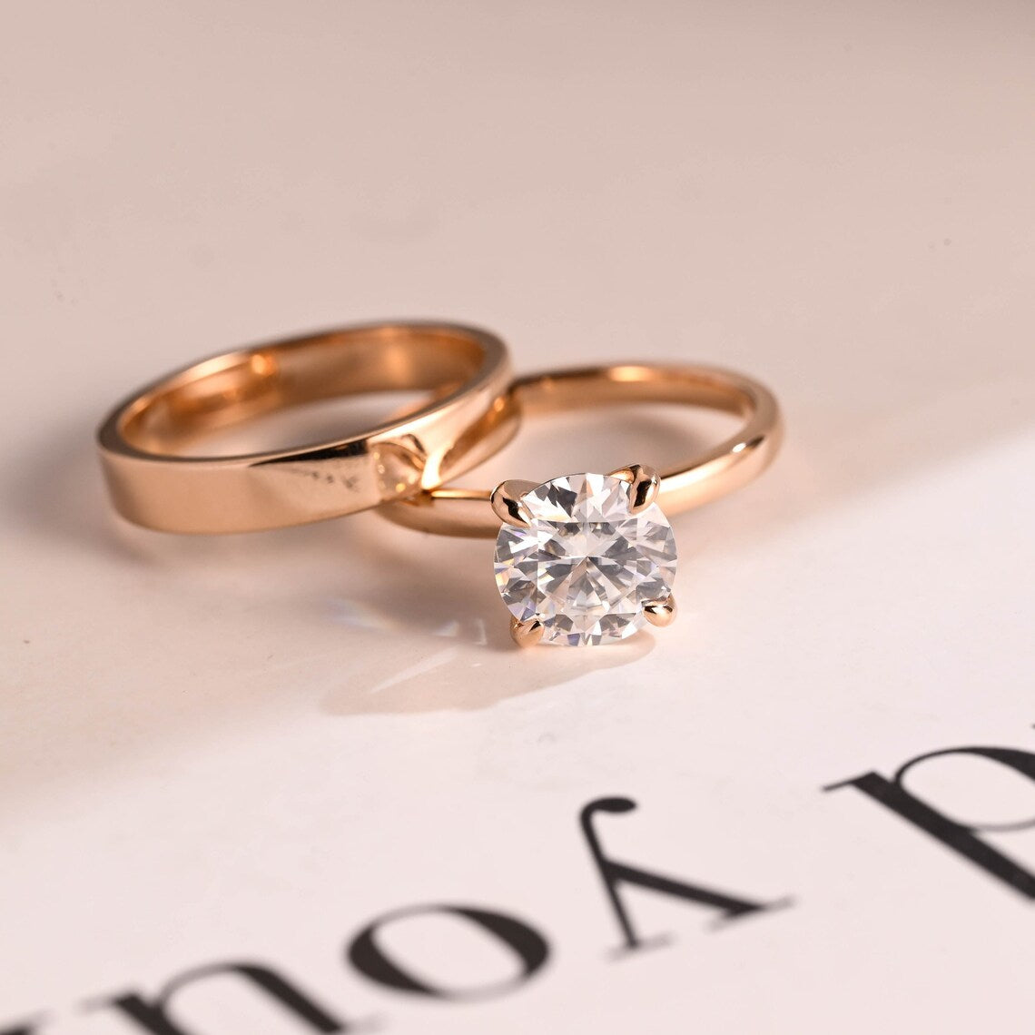 Round cut moissanite diamond ring