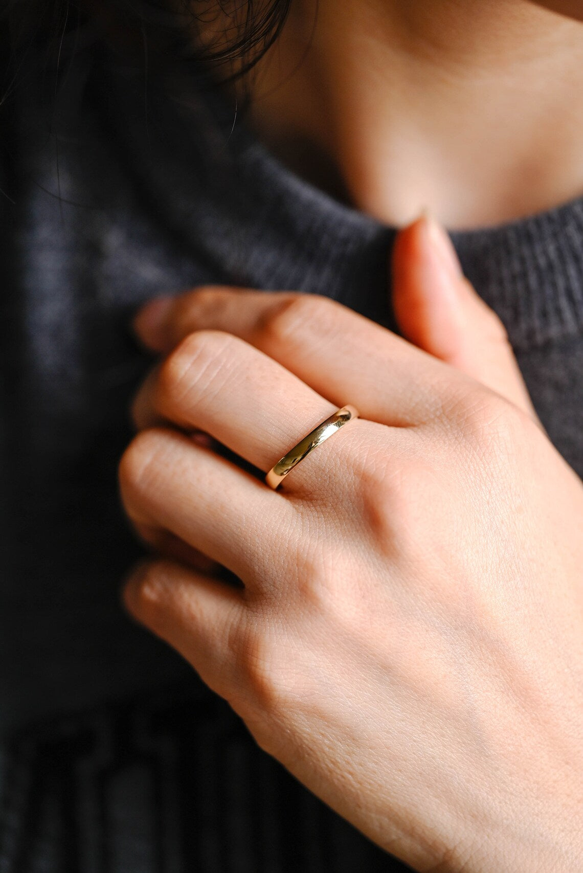 Anniversary gold ring