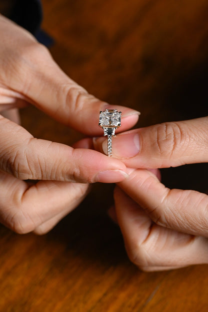 Proposal ring for her