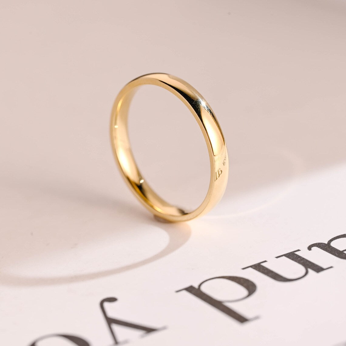 Classic gold band