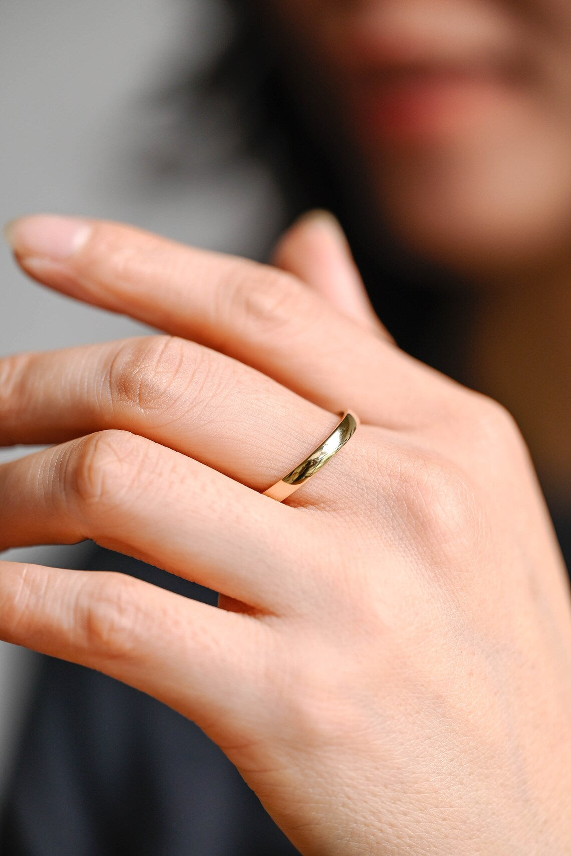 Simple gold ring