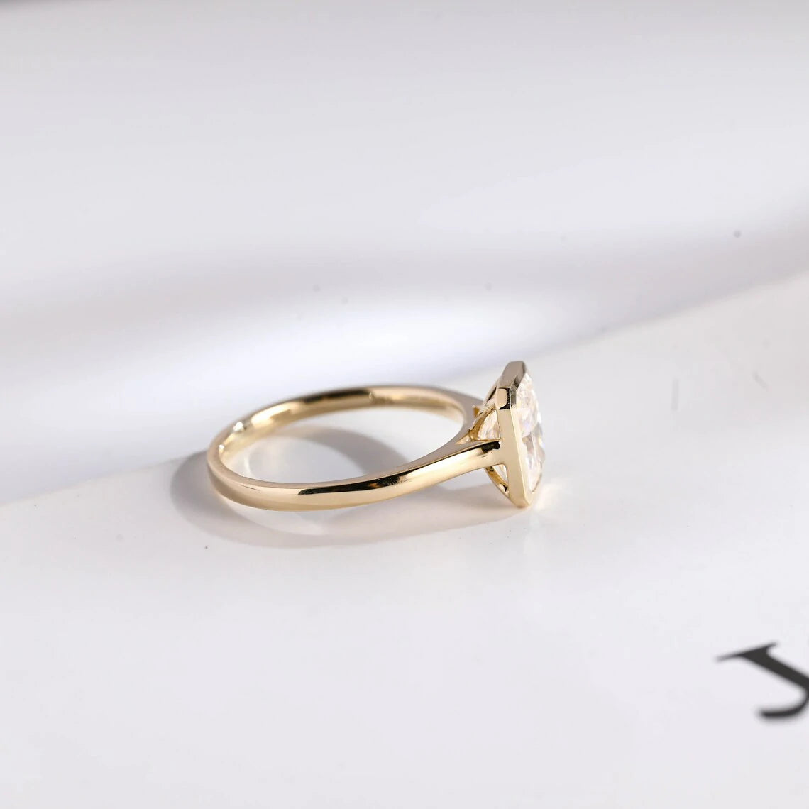Sleek Engagement Ring | Moissanite Shine | Bezel Gold Band

