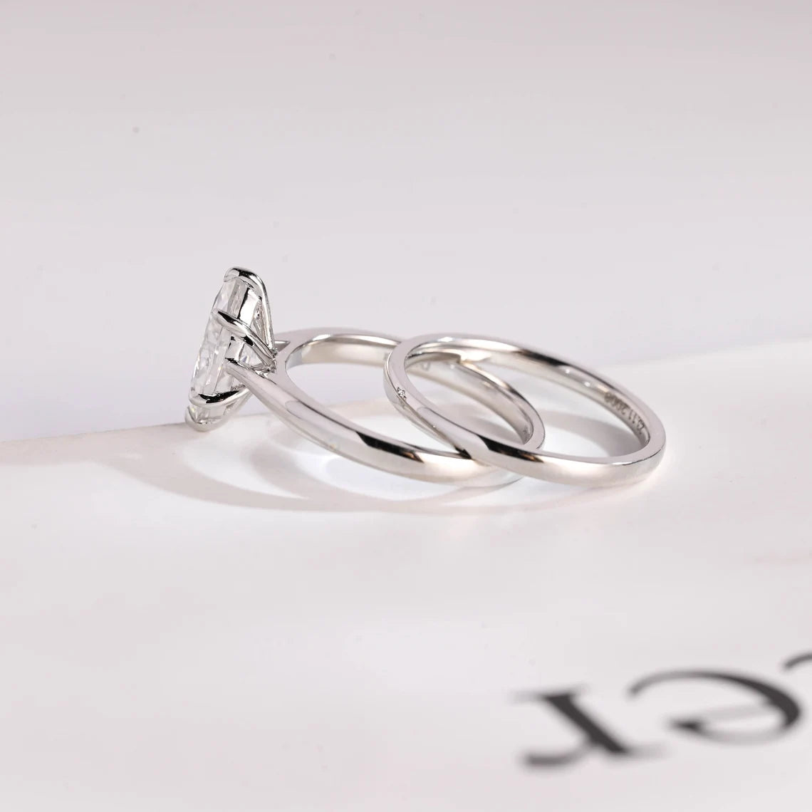 Anniversary ring gift