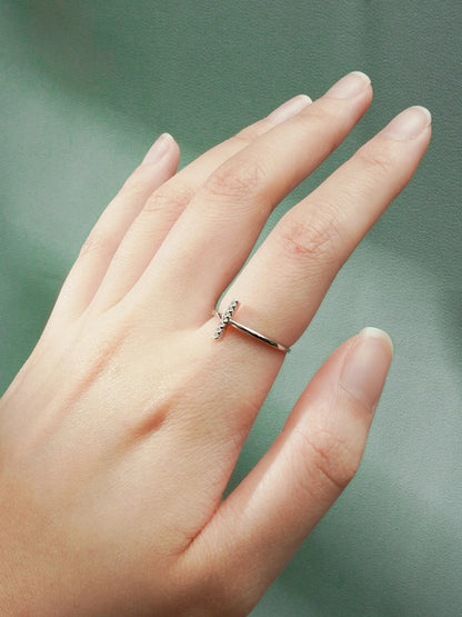 Simple engagement ring