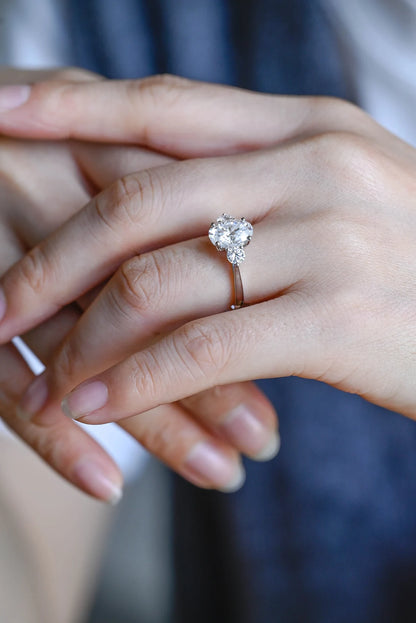 Solitaire solid gold ring