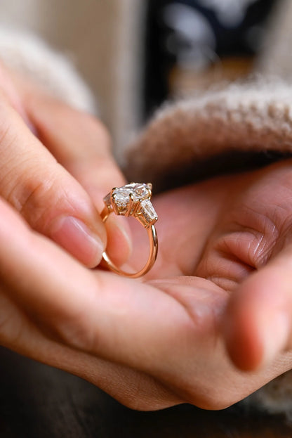 Anniversary ring for her