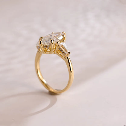 Tapered baguette ring