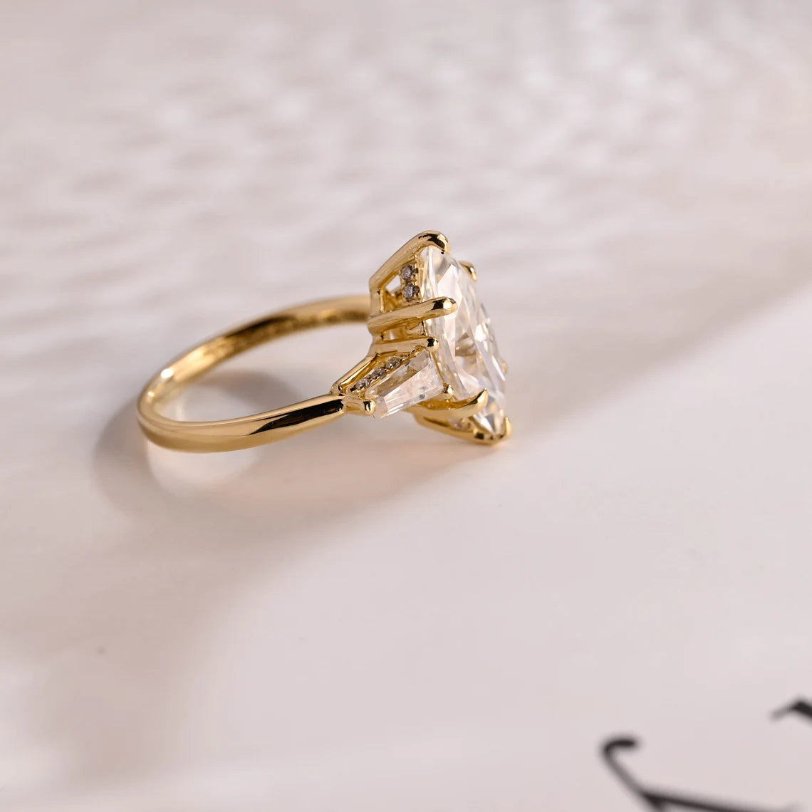 Bridal engagement ring