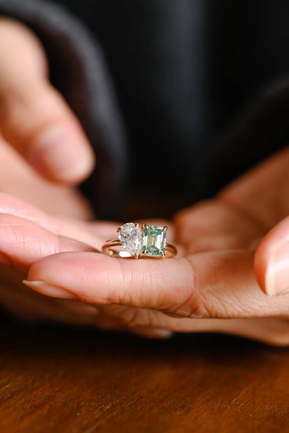 Two stone engagement ring