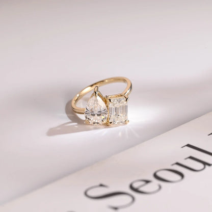 Two stone engagement ring