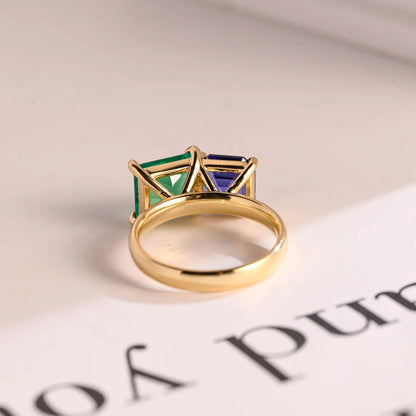 Modern engagement ring